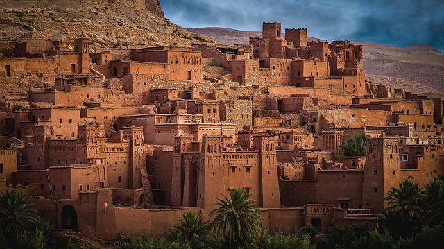 domy v Maroku